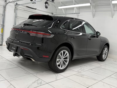 2026 Porsche Macan Base