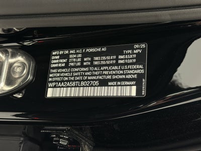 2026 Porsche Macan Base