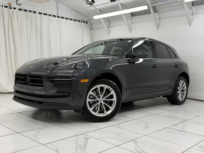 2025 Porsche Macan Base
