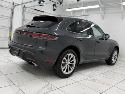 2025 Porsche Macan Base