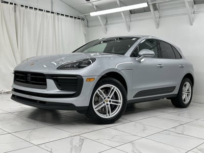 2025 Porsche Macan Base