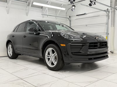 2026 Porsche Macan Base