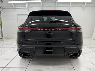2026 Porsche Macan Base