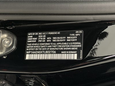 2026 Porsche Macan Base