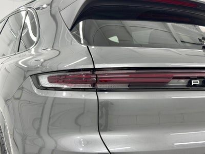 2025 Porsche Cayenne AWD