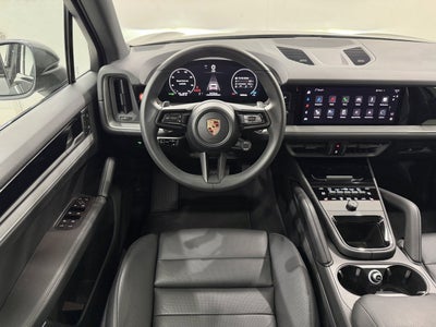 2025 Porsche Cayenne AWD