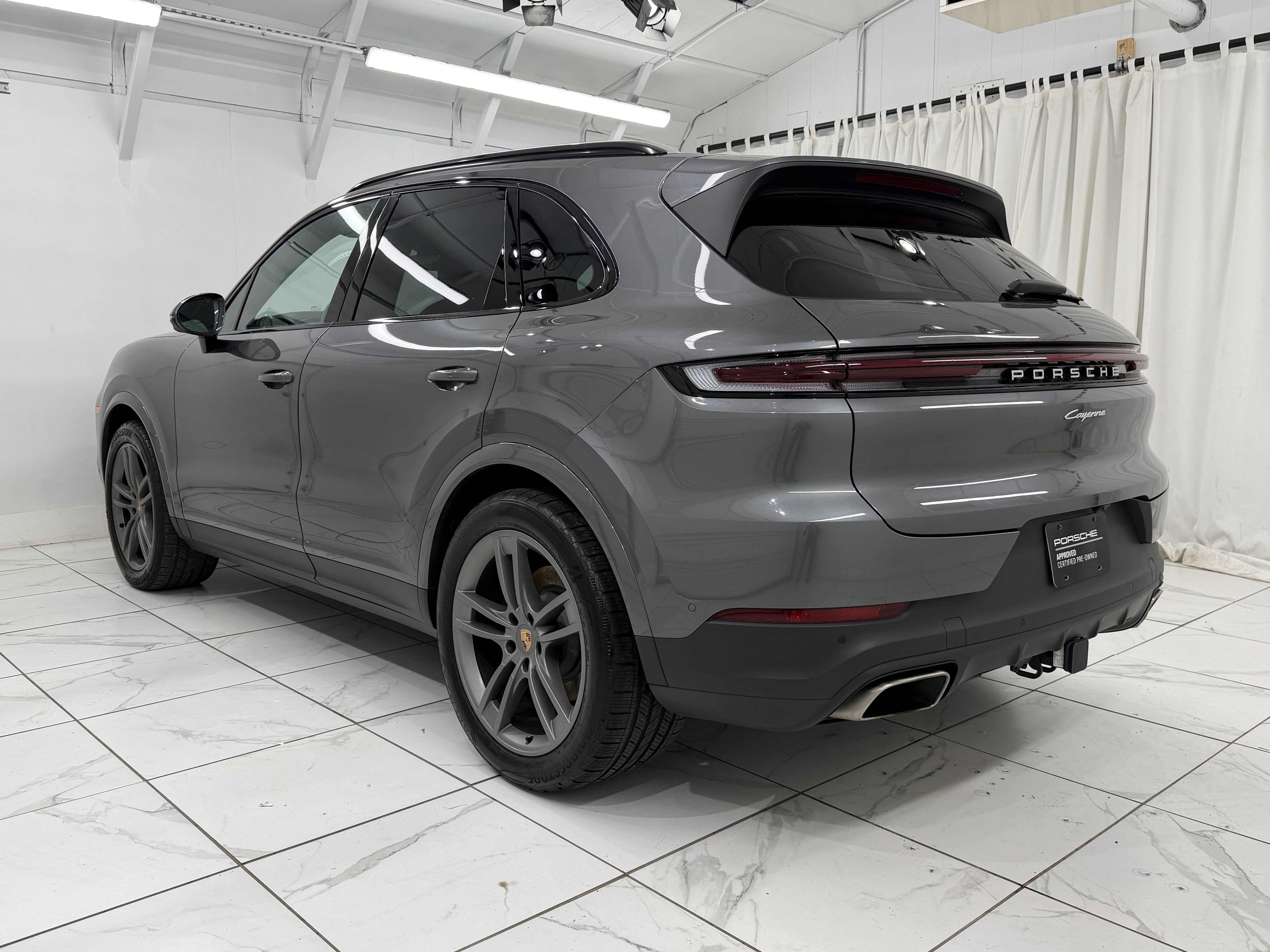 2025 Porsche Cayenne AWD