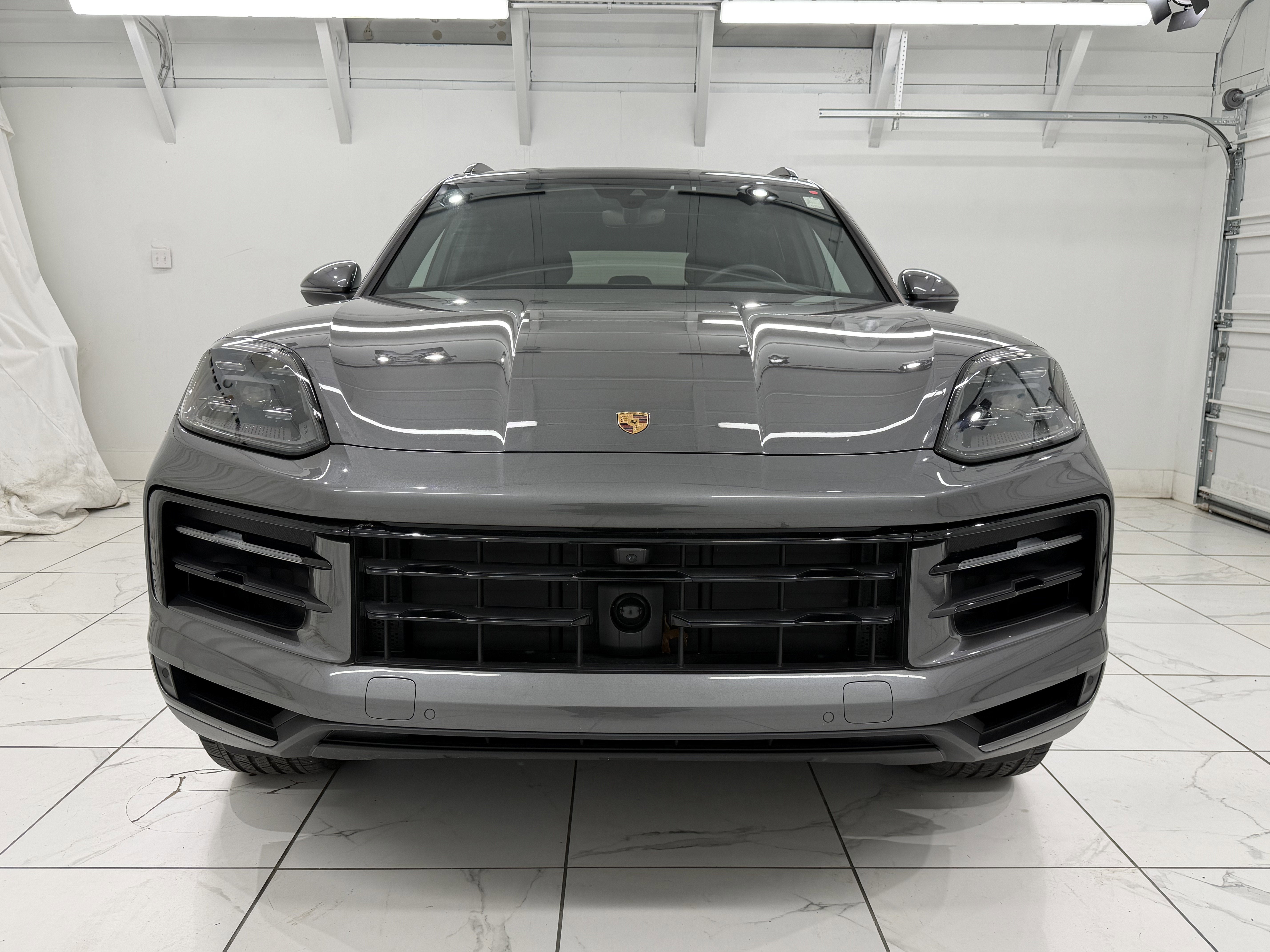 2025 Porsche Cayenne AWD