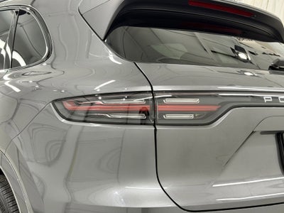 2023 Porsche Cayenne Base