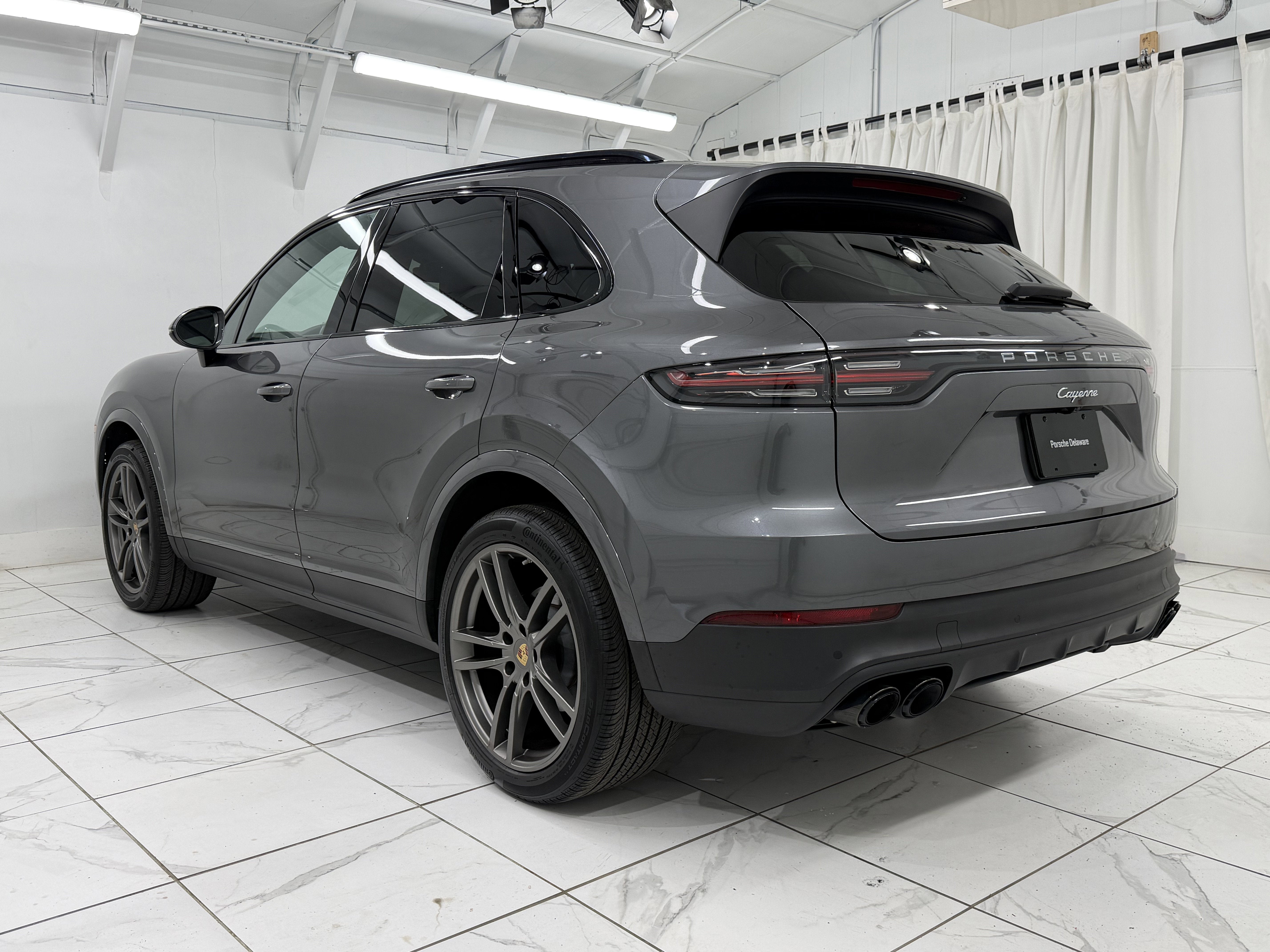 2023 Porsche Cayenne Base