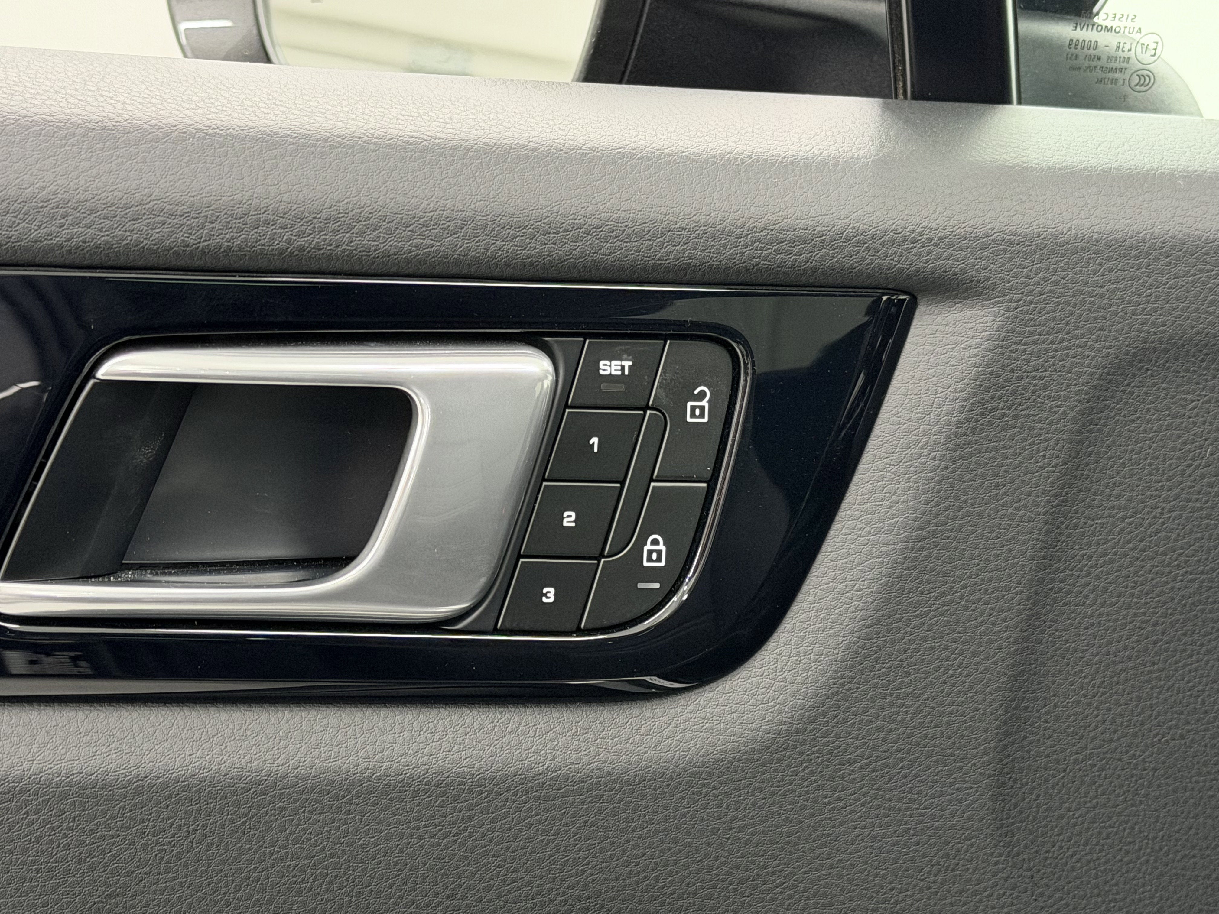 2023 Porsche Cayenne Base