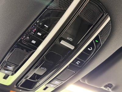 2023 Porsche Cayenne Base