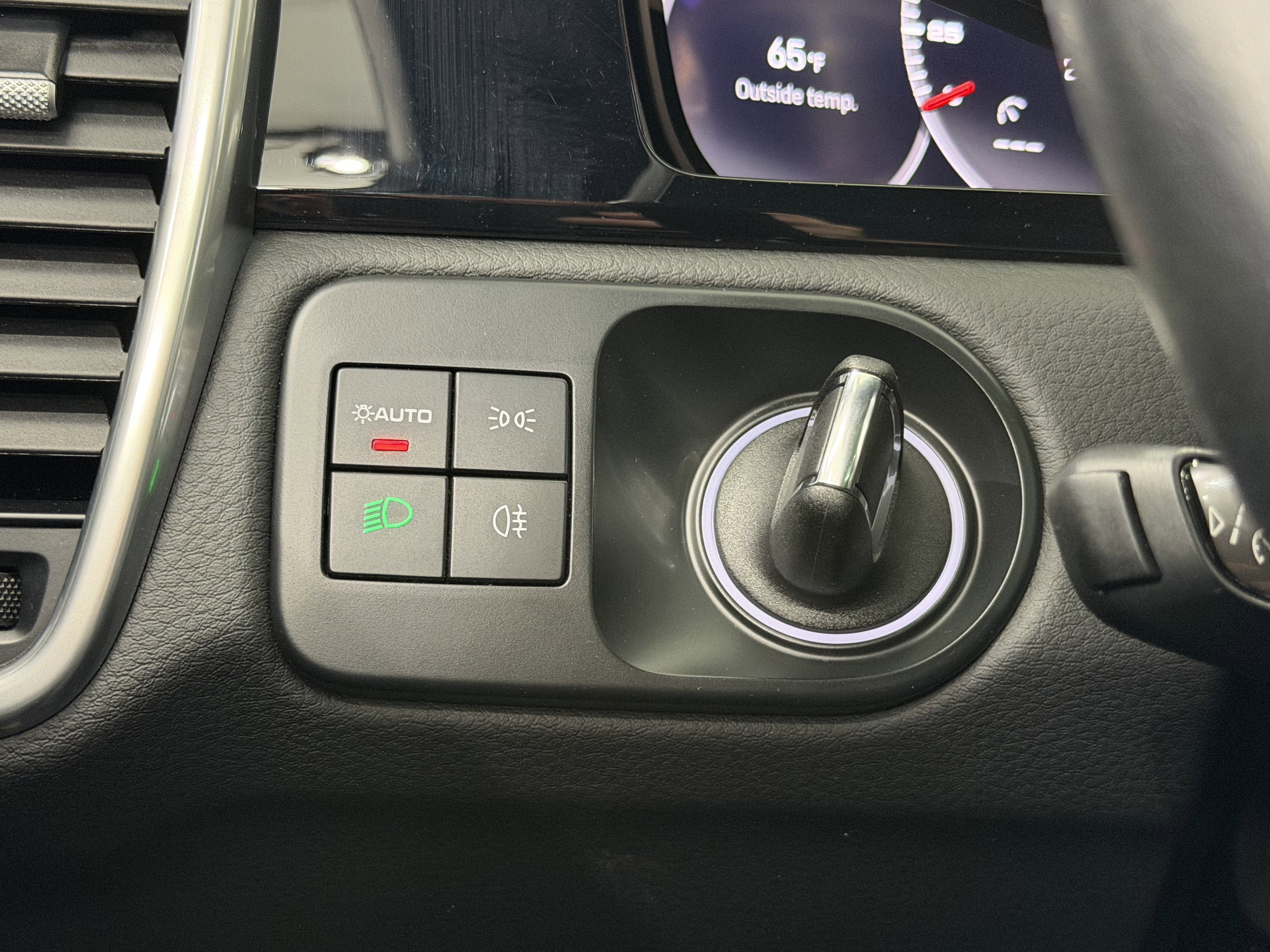 2023 Porsche Cayenne Base