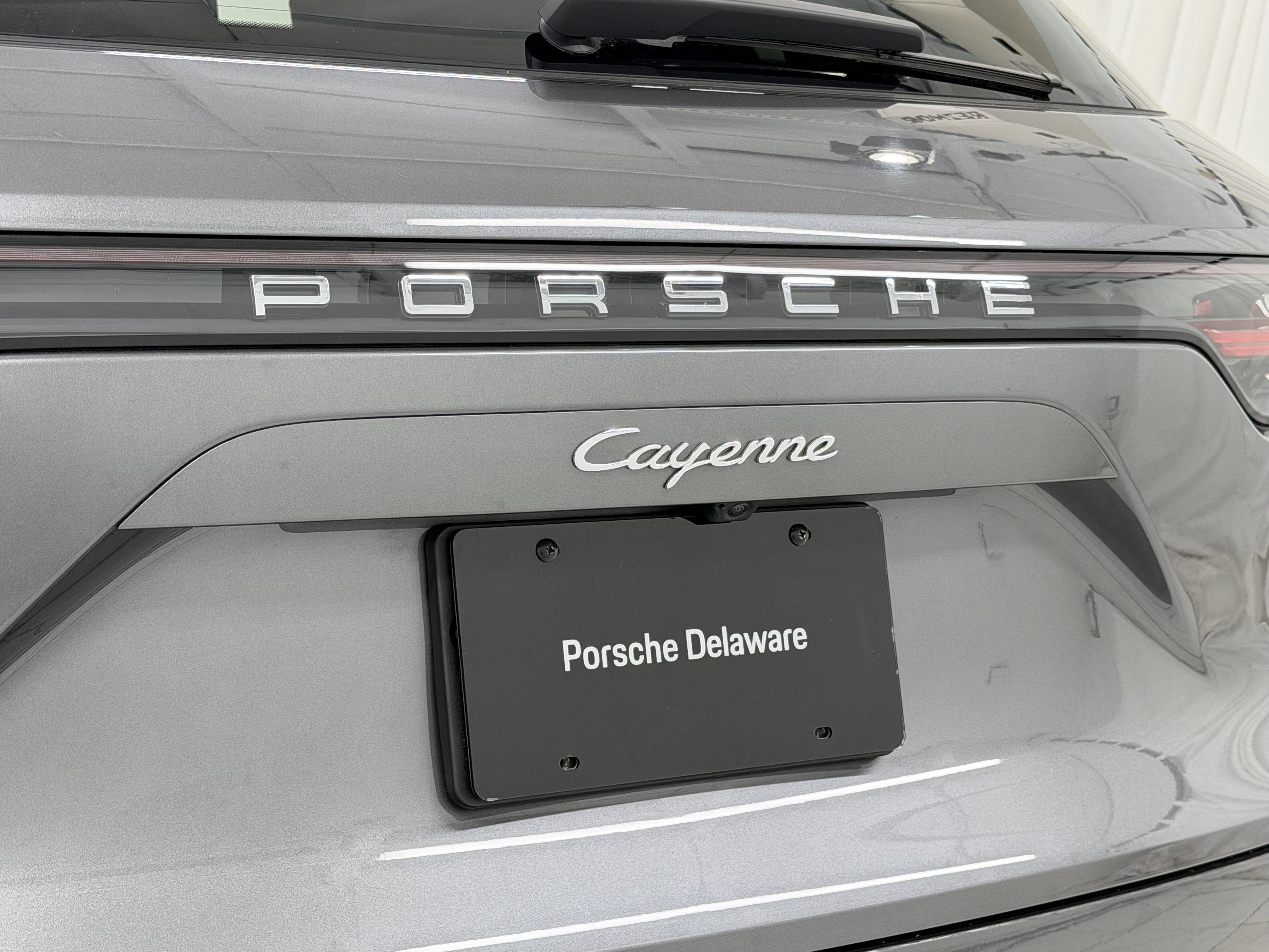 2023 Porsche Cayenne Base