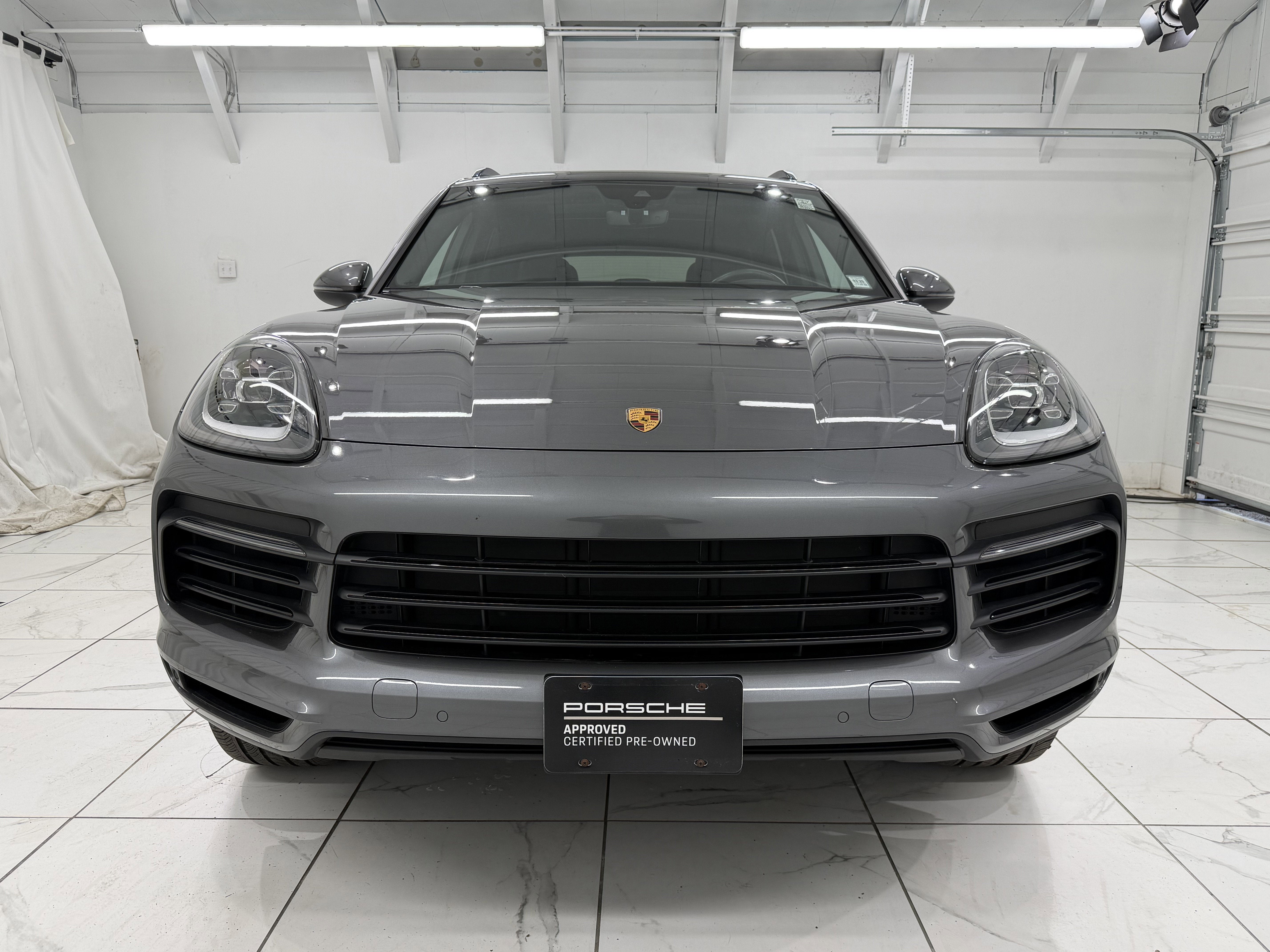 2023 Porsche Cayenne Base