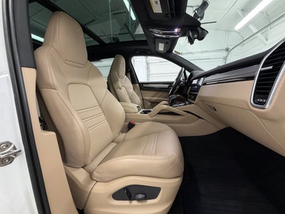 2023 Porsche Cayenne Platinum Edition