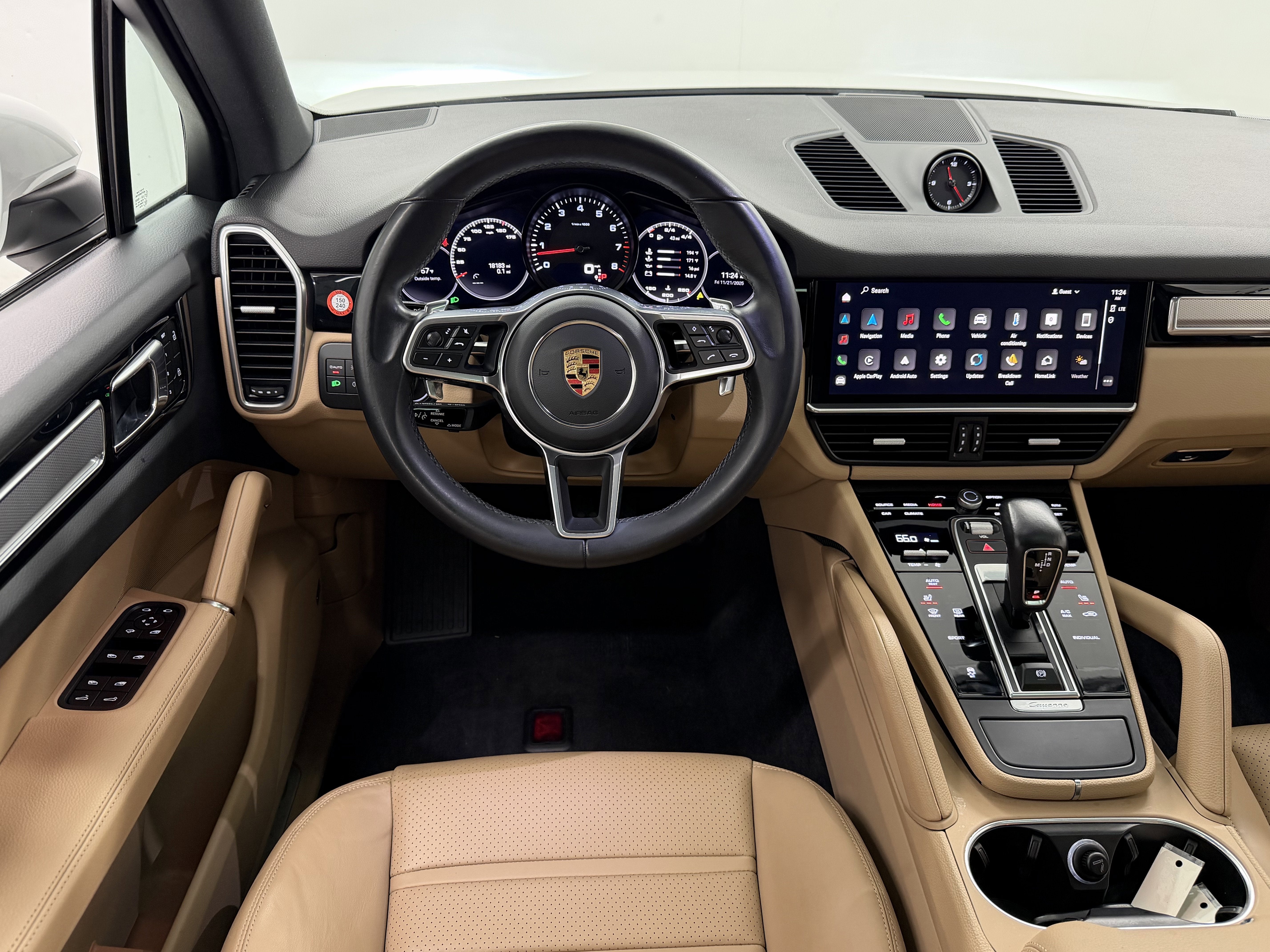 2023 Porsche Cayenne Platinum Edition