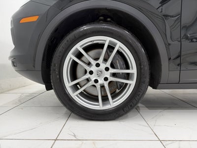 2023 Porsche Cayenne Base