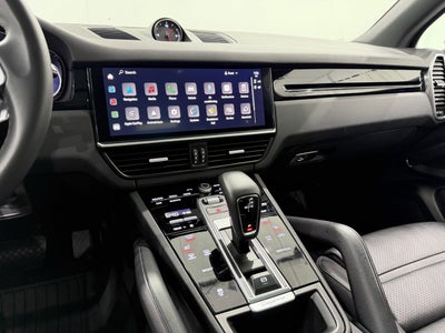2023 Porsche Cayenne Base