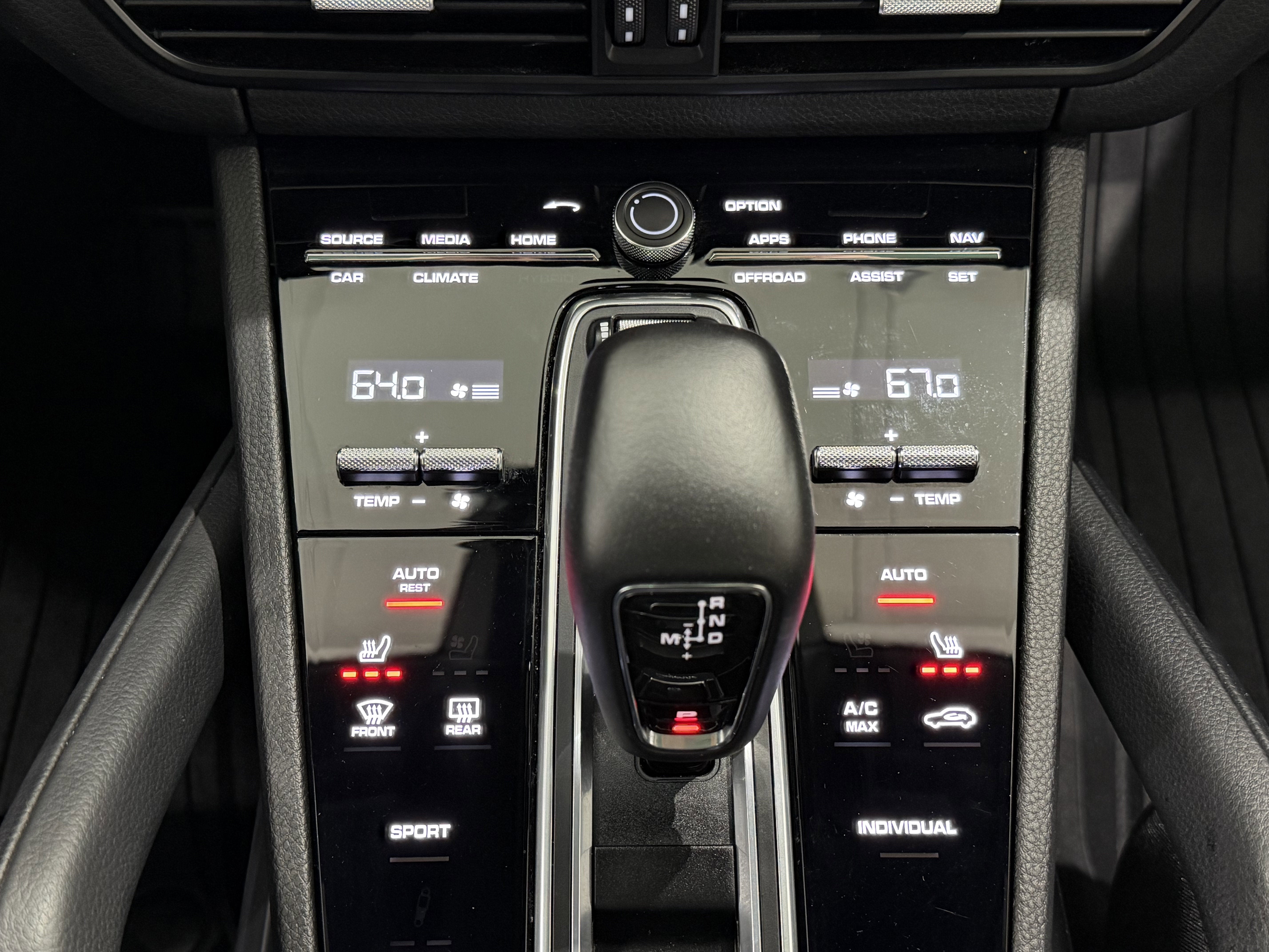 2023 Porsche Cayenne Base