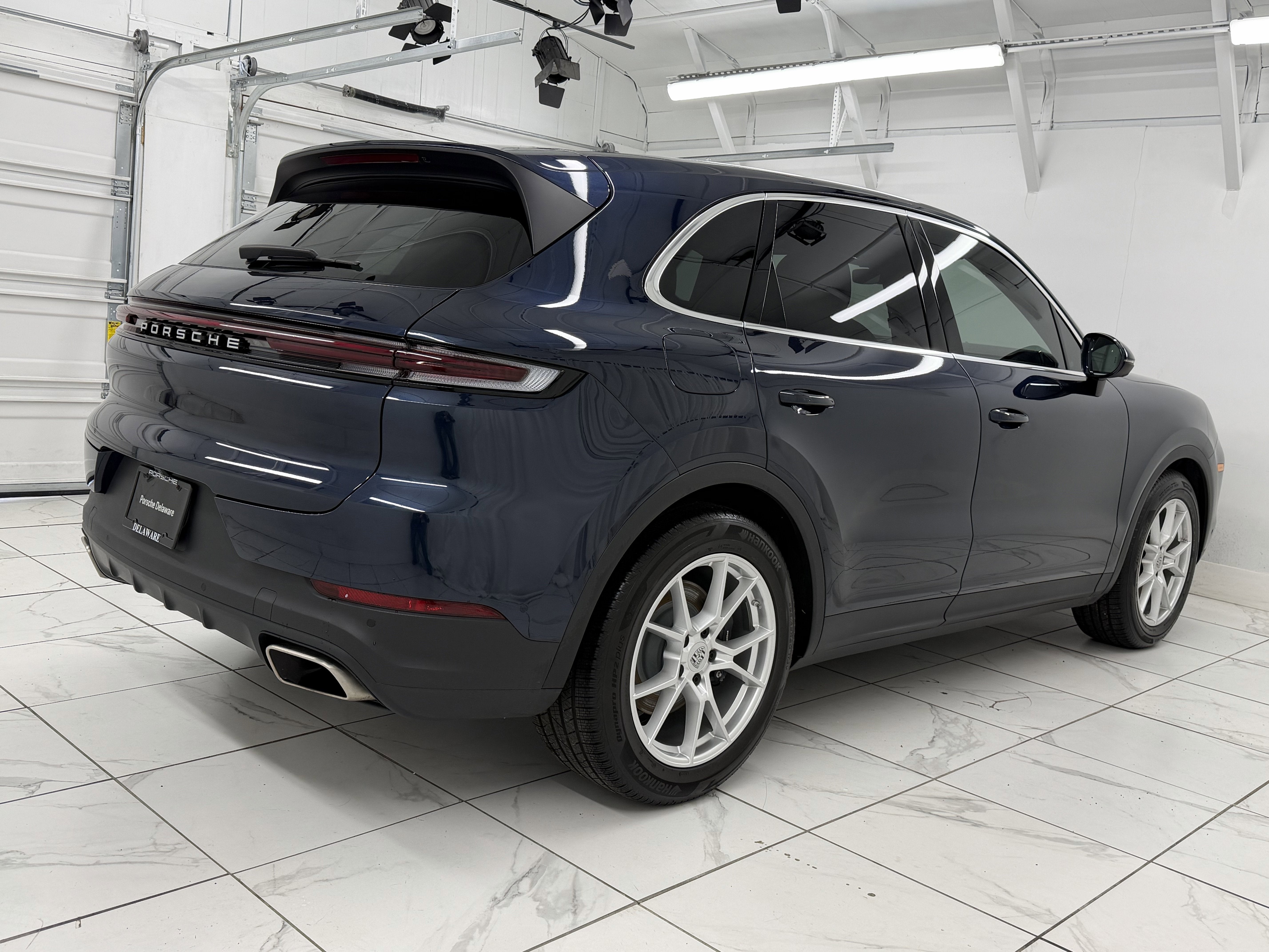 2024 Porsche Cayenne AWD