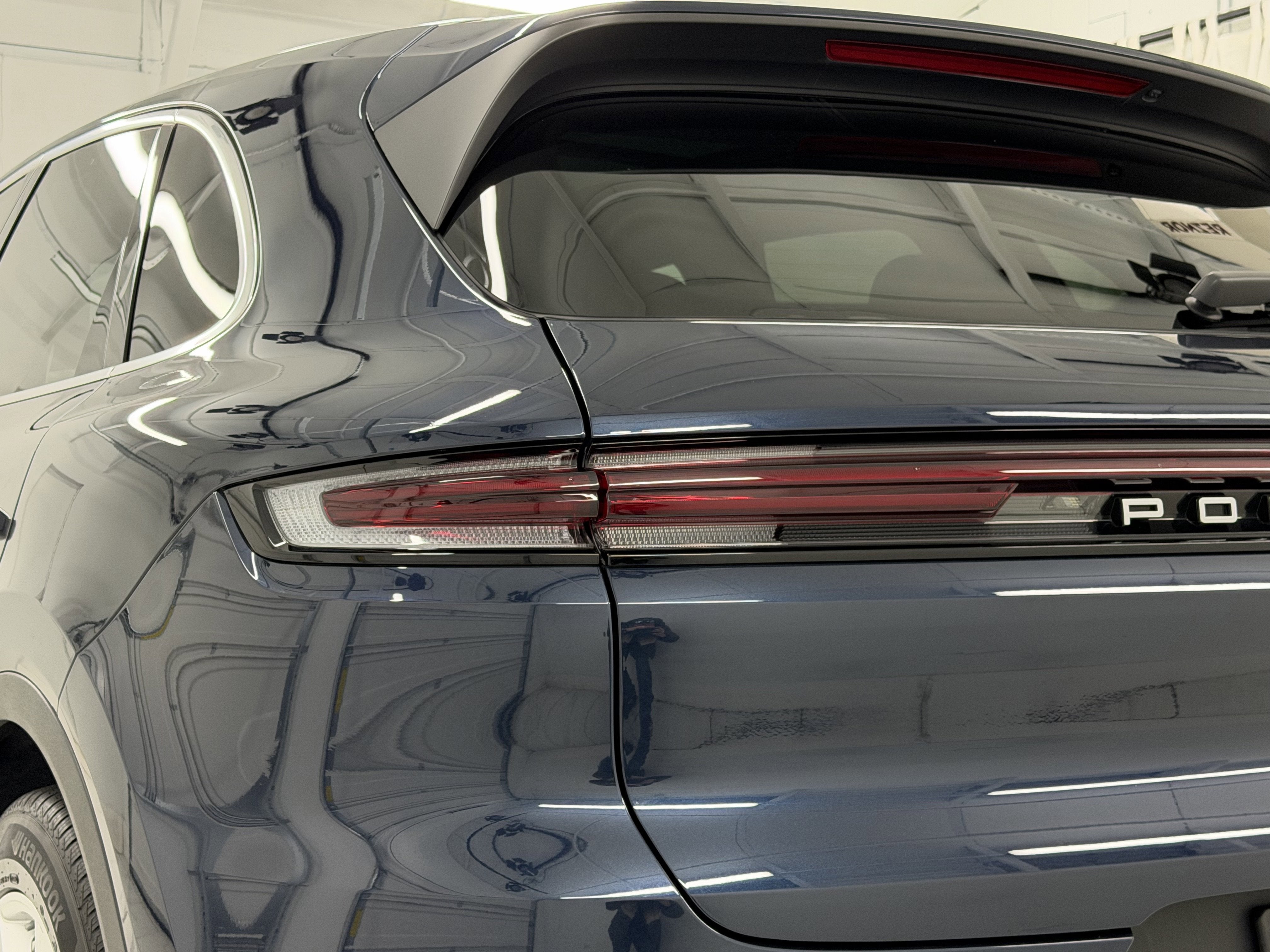 2024 Porsche Cayenne AWD