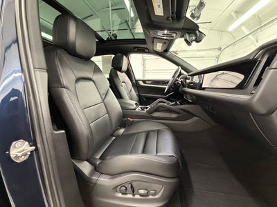 2024 Porsche Cayenne AWD