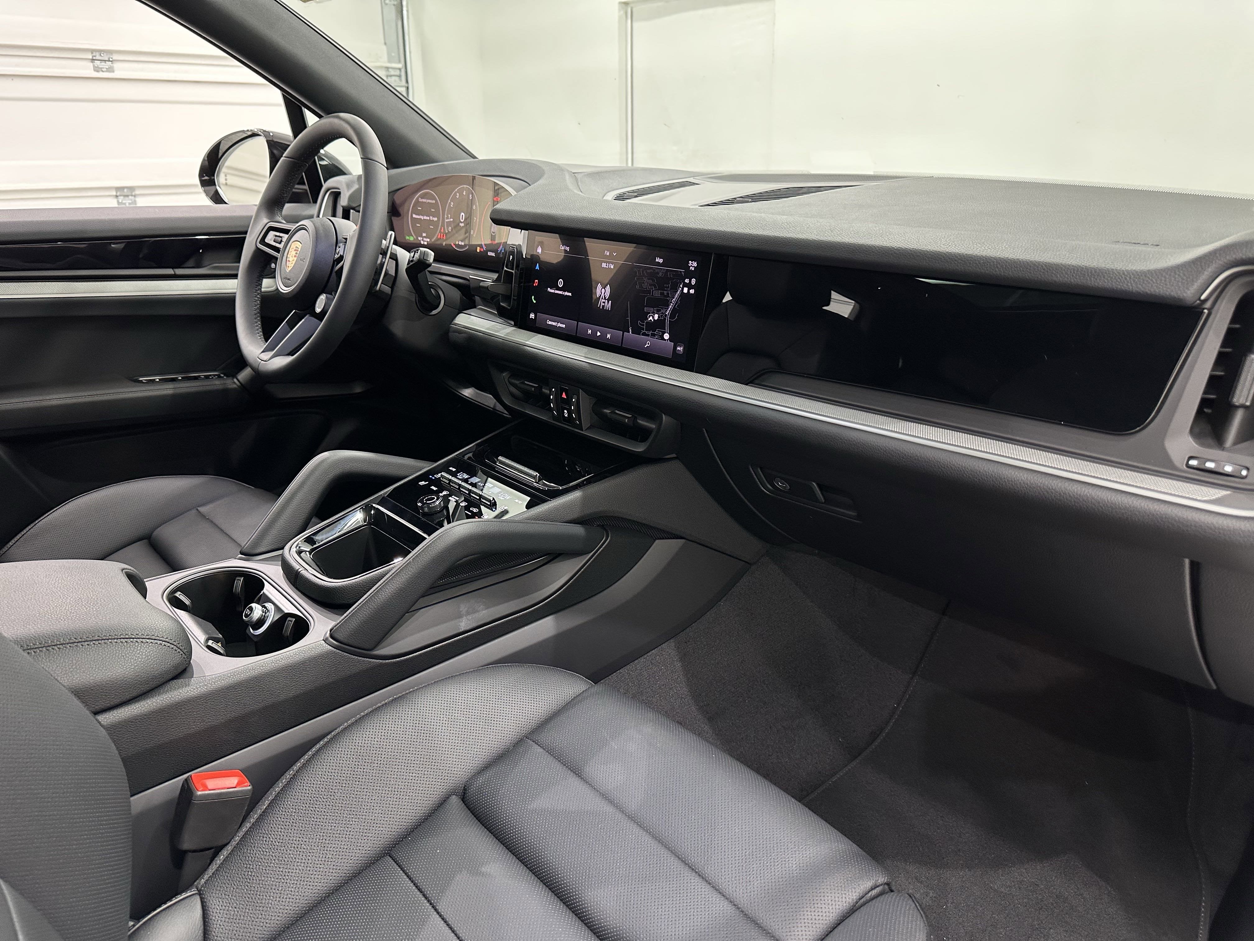 2025 Porsche Cayenne AWD