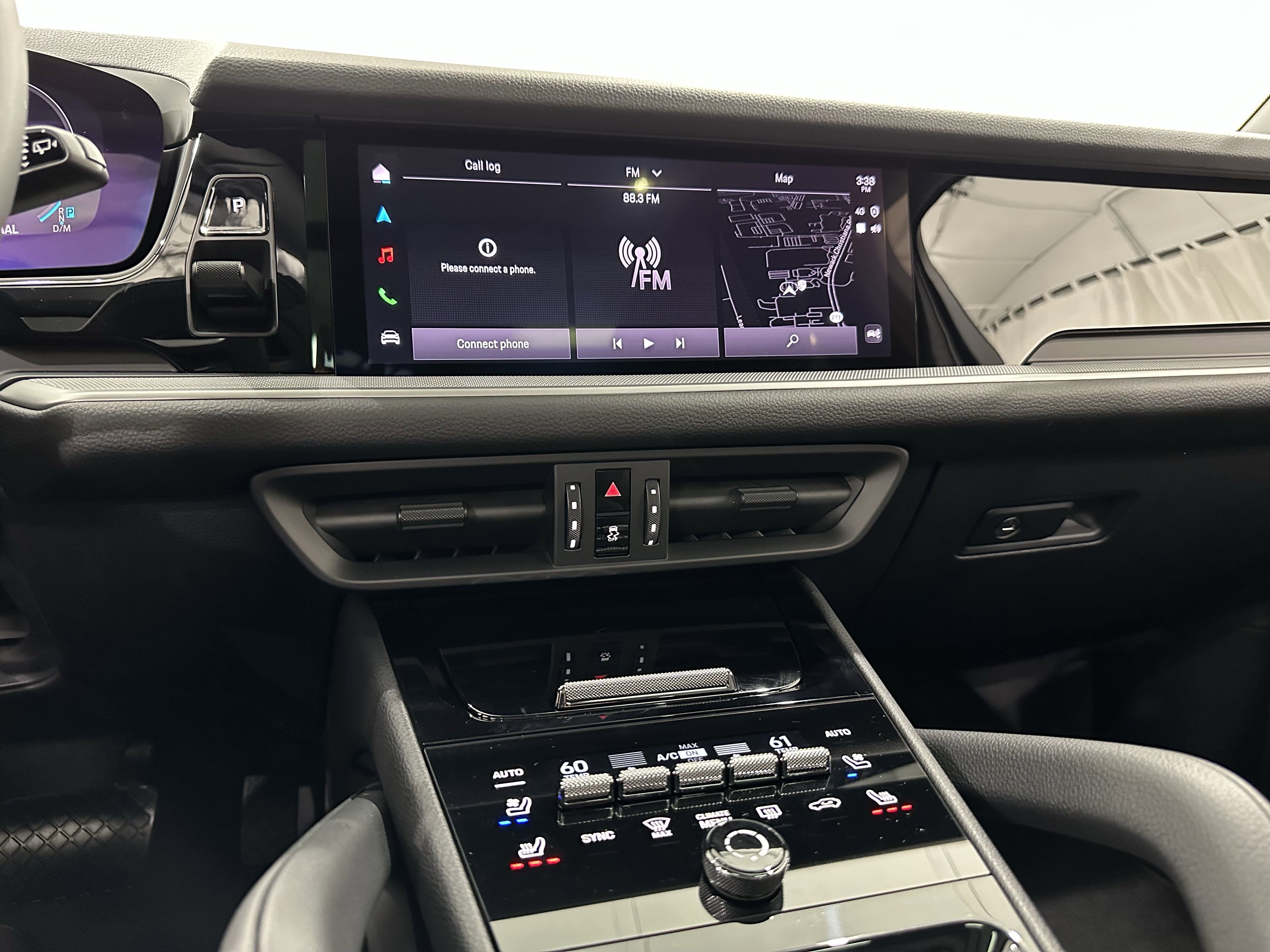 2025 Porsche Cayenne AWD