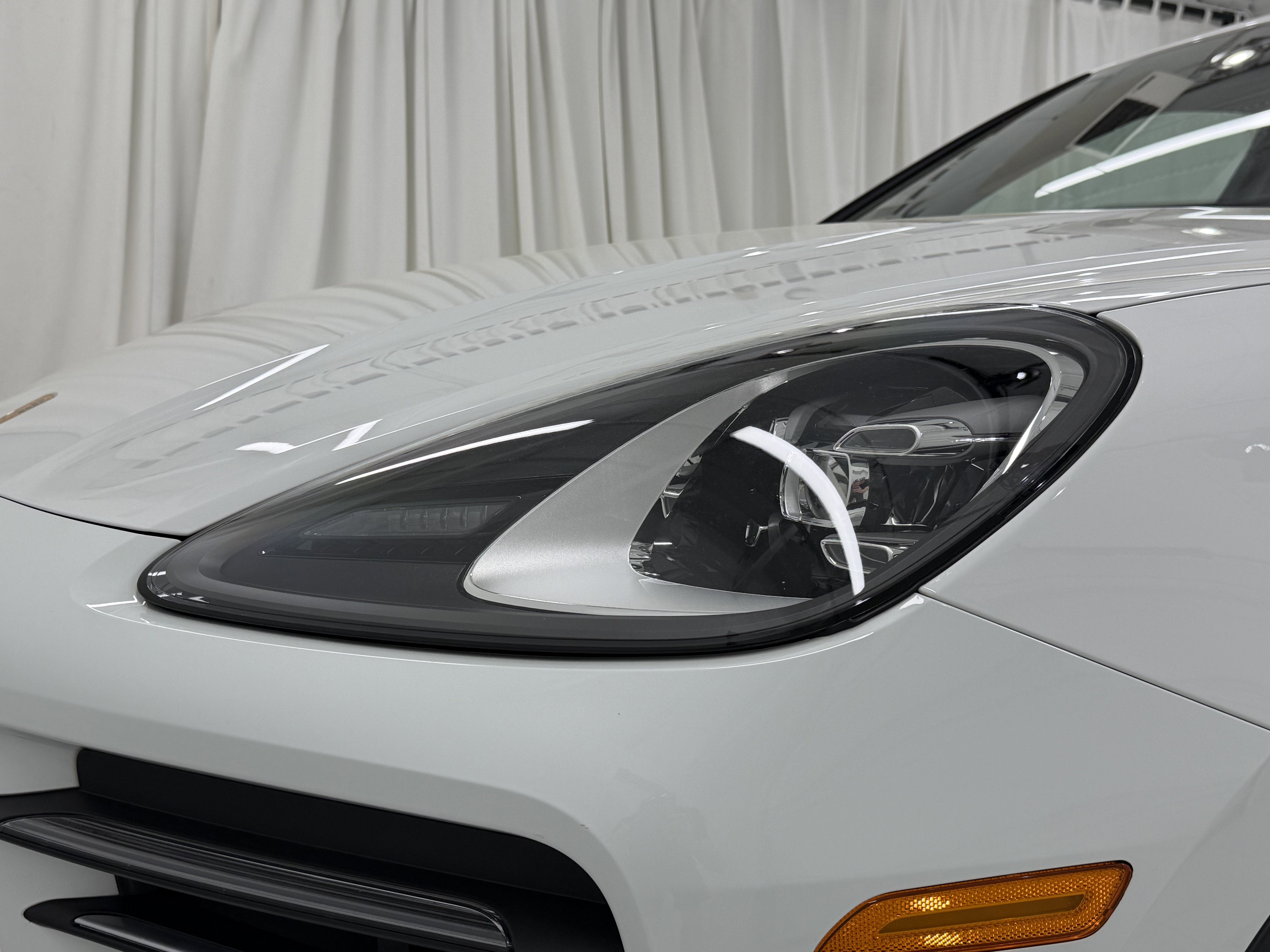 2023 Porsche Cayenne Base