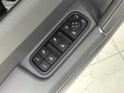 2023 Porsche Cayenne Base