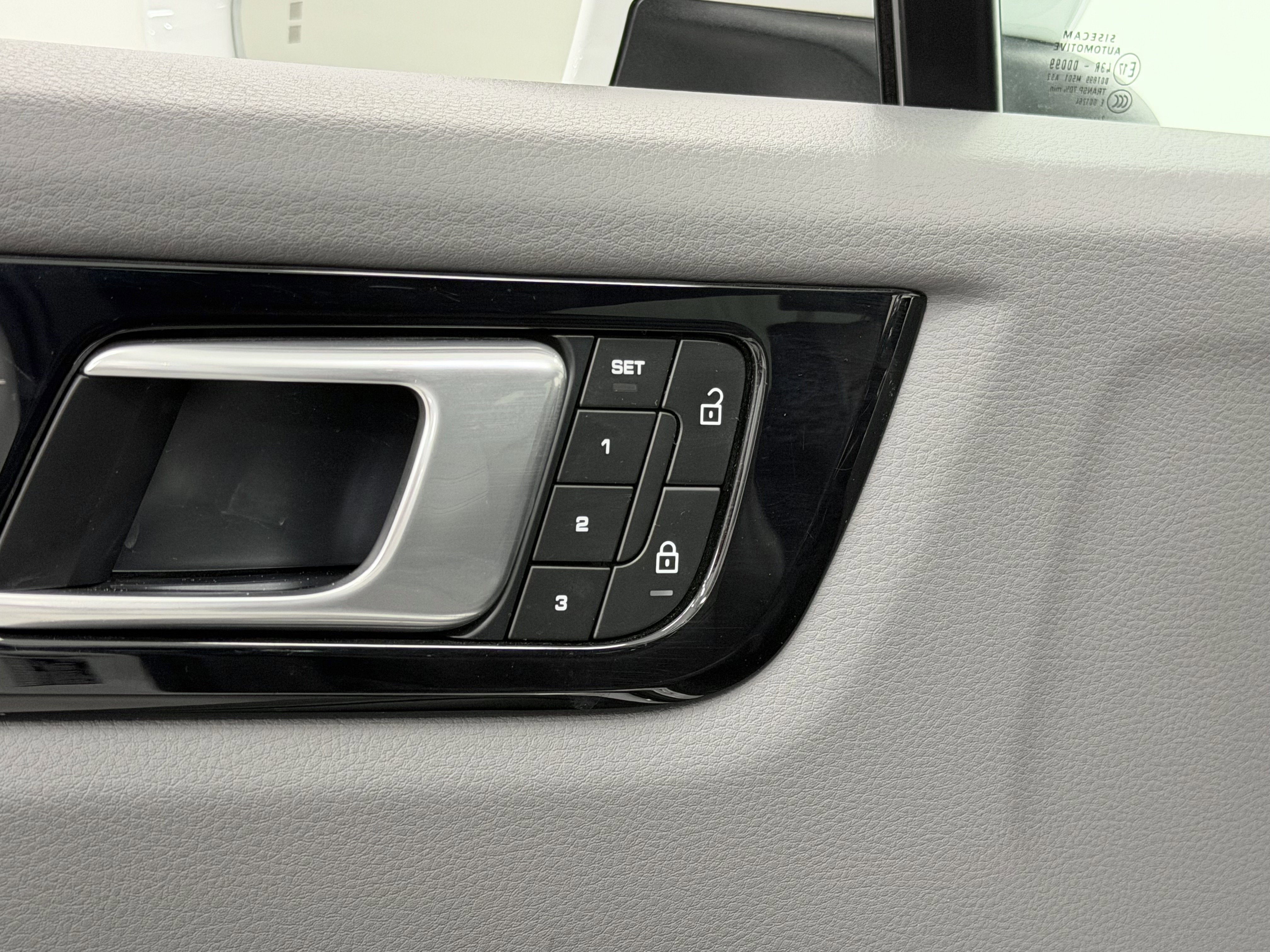 2023 Porsche Cayenne Base