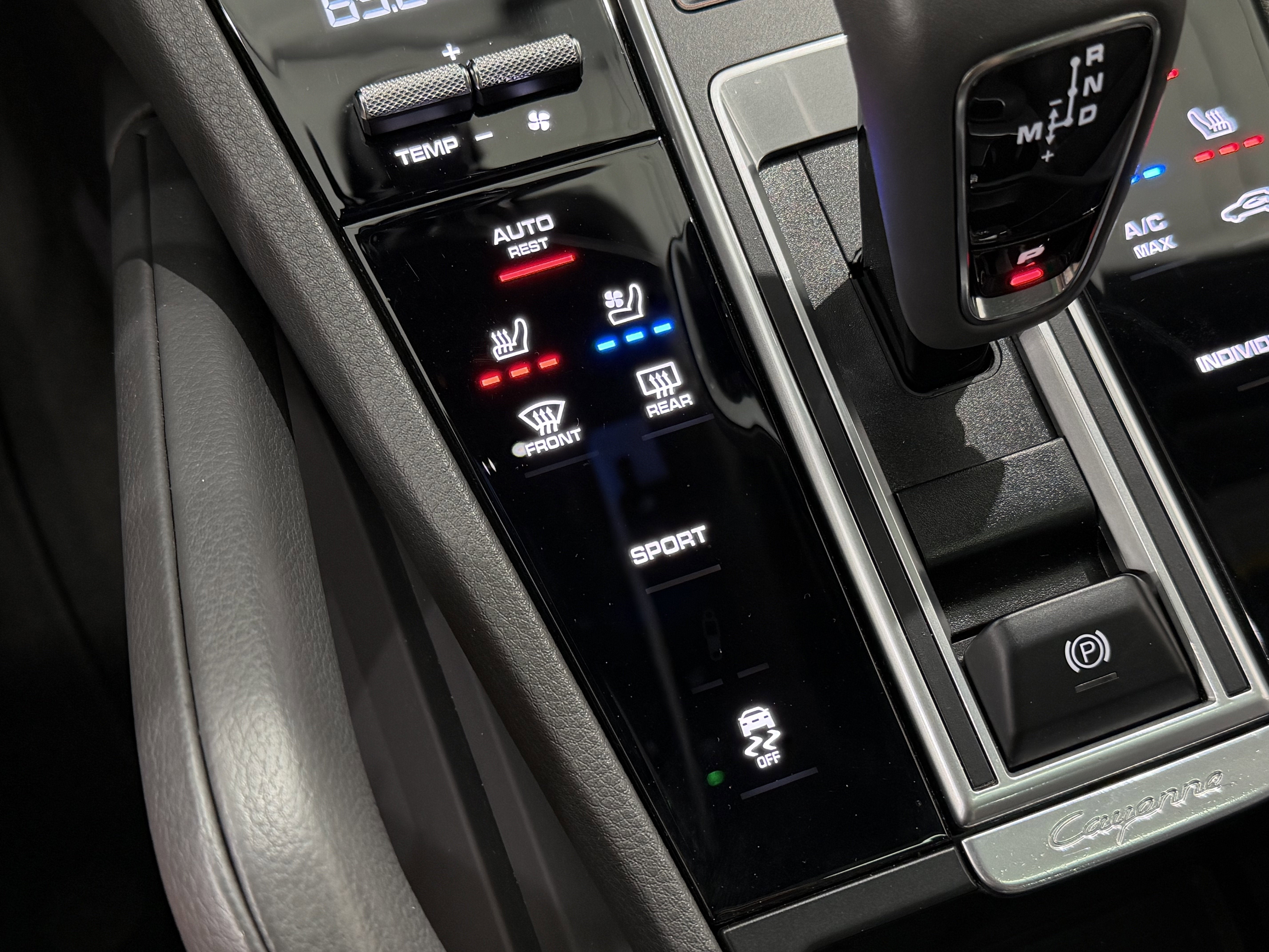 2023 Porsche Cayenne Base