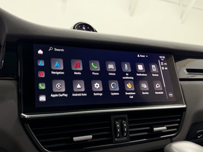 2023 Porsche Cayenne Base