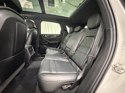 2023 Porsche Cayenne Base
