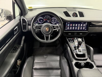 2023 Porsche Cayenne Base