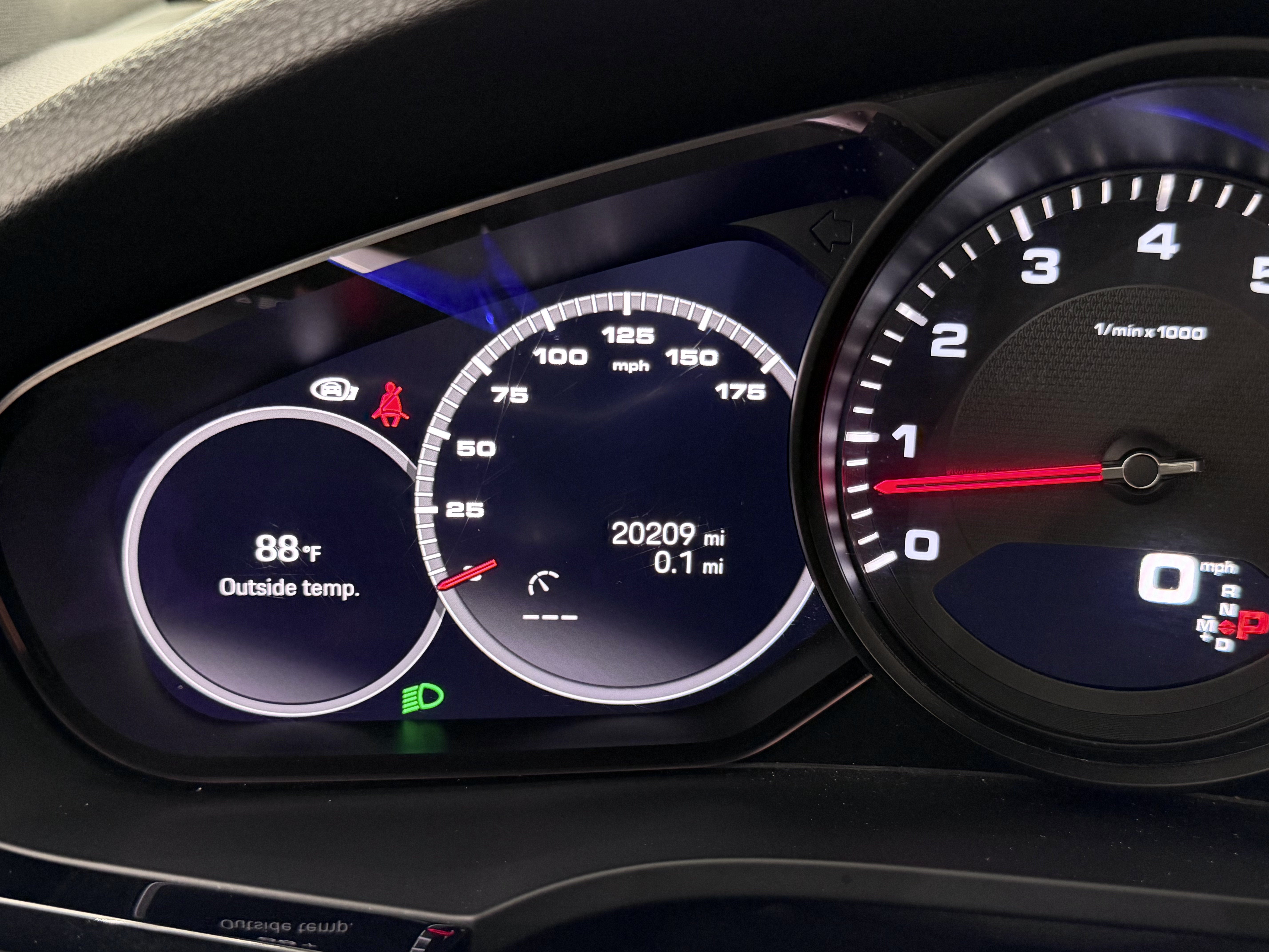 2023 Porsche Cayenne Base
