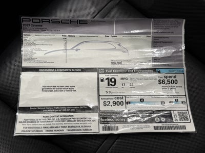 2023 Porsche Cayenne Base