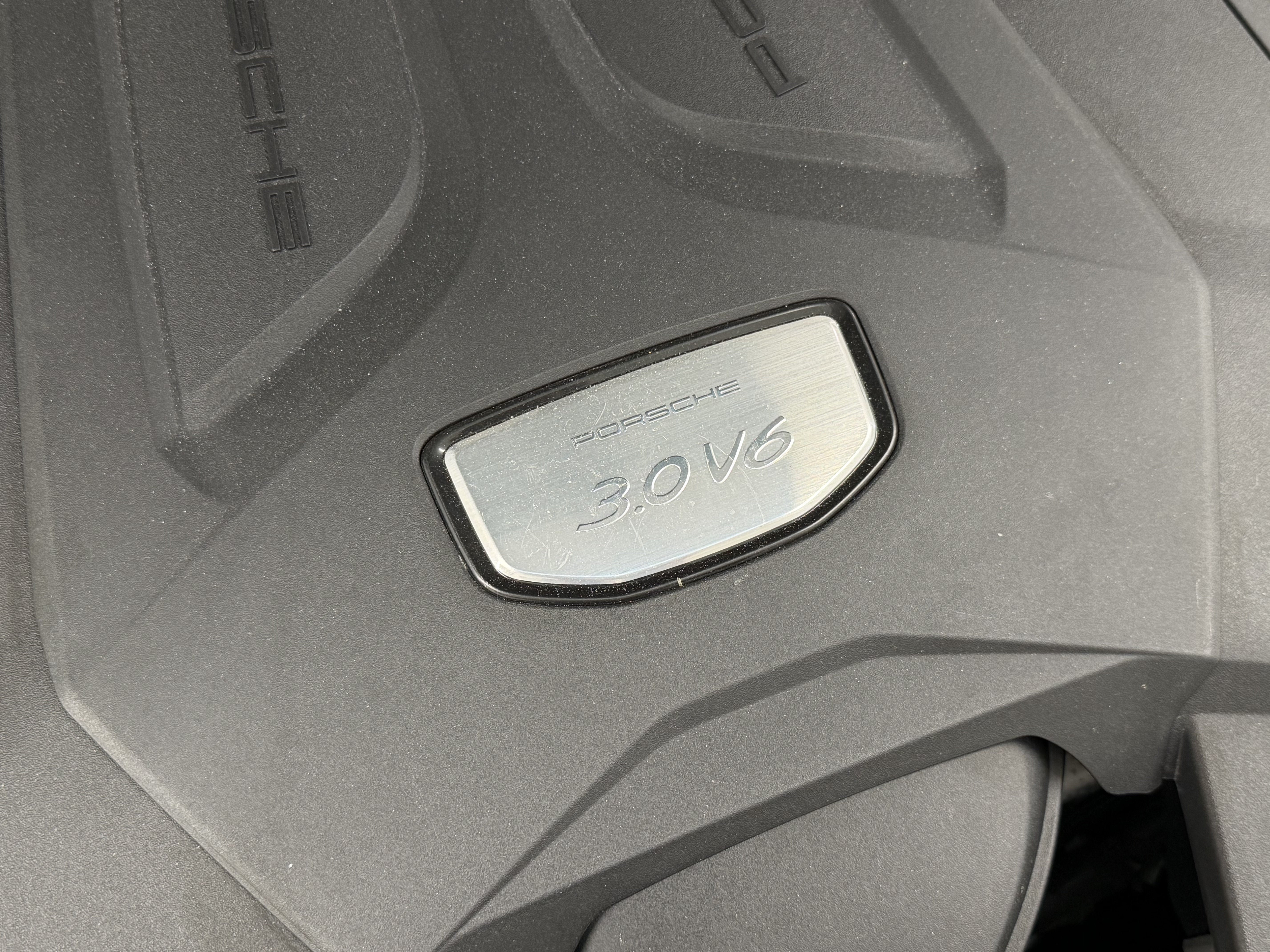 2023 Porsche Cayenne Base