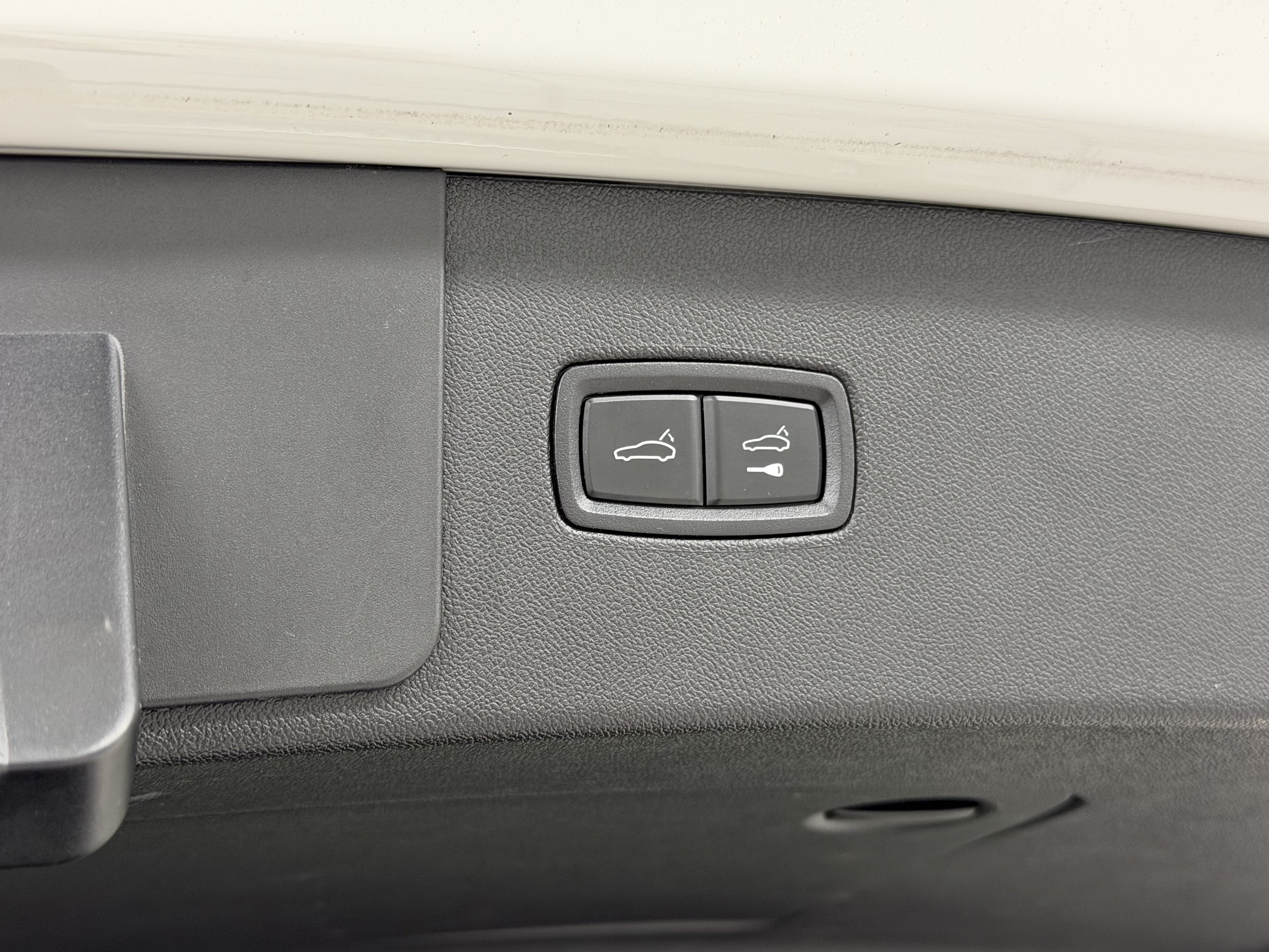 2023 Porsche Cayenne Base