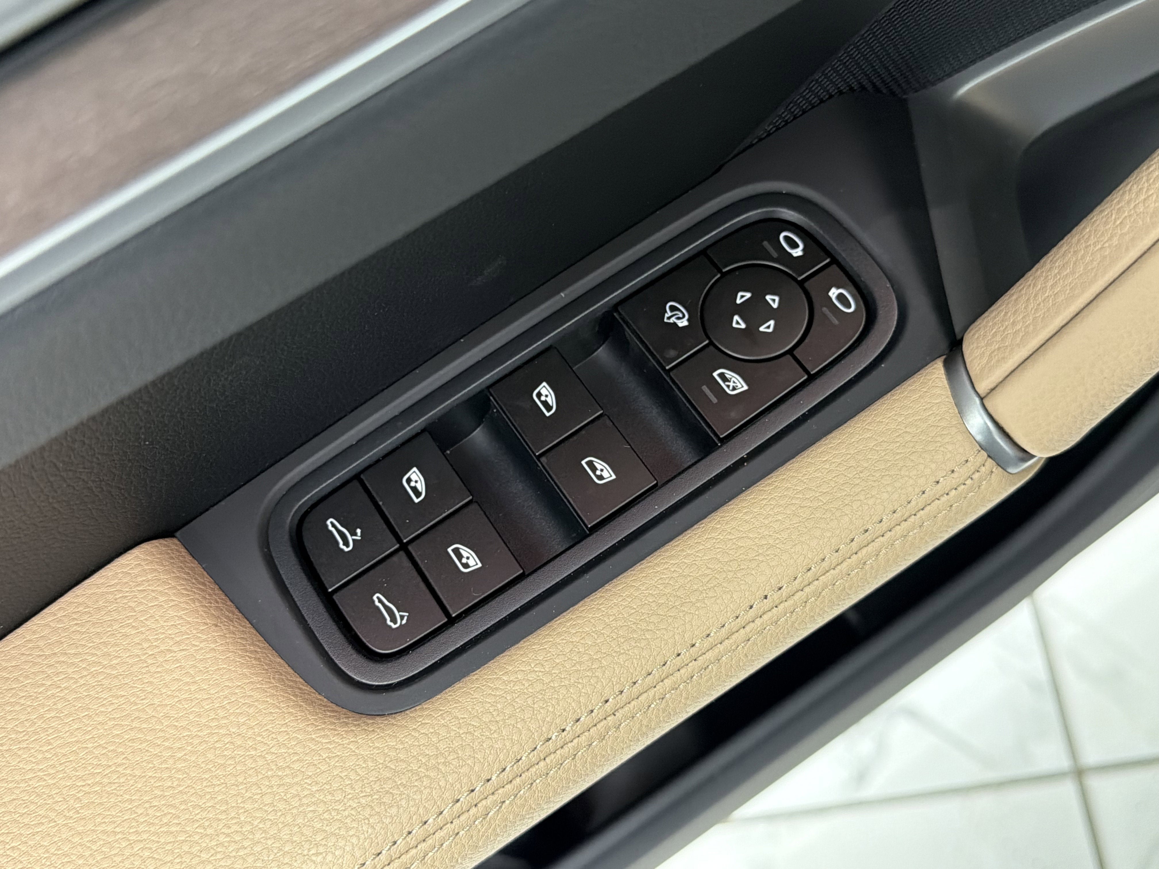 2026 Porsche Cayenne AWD