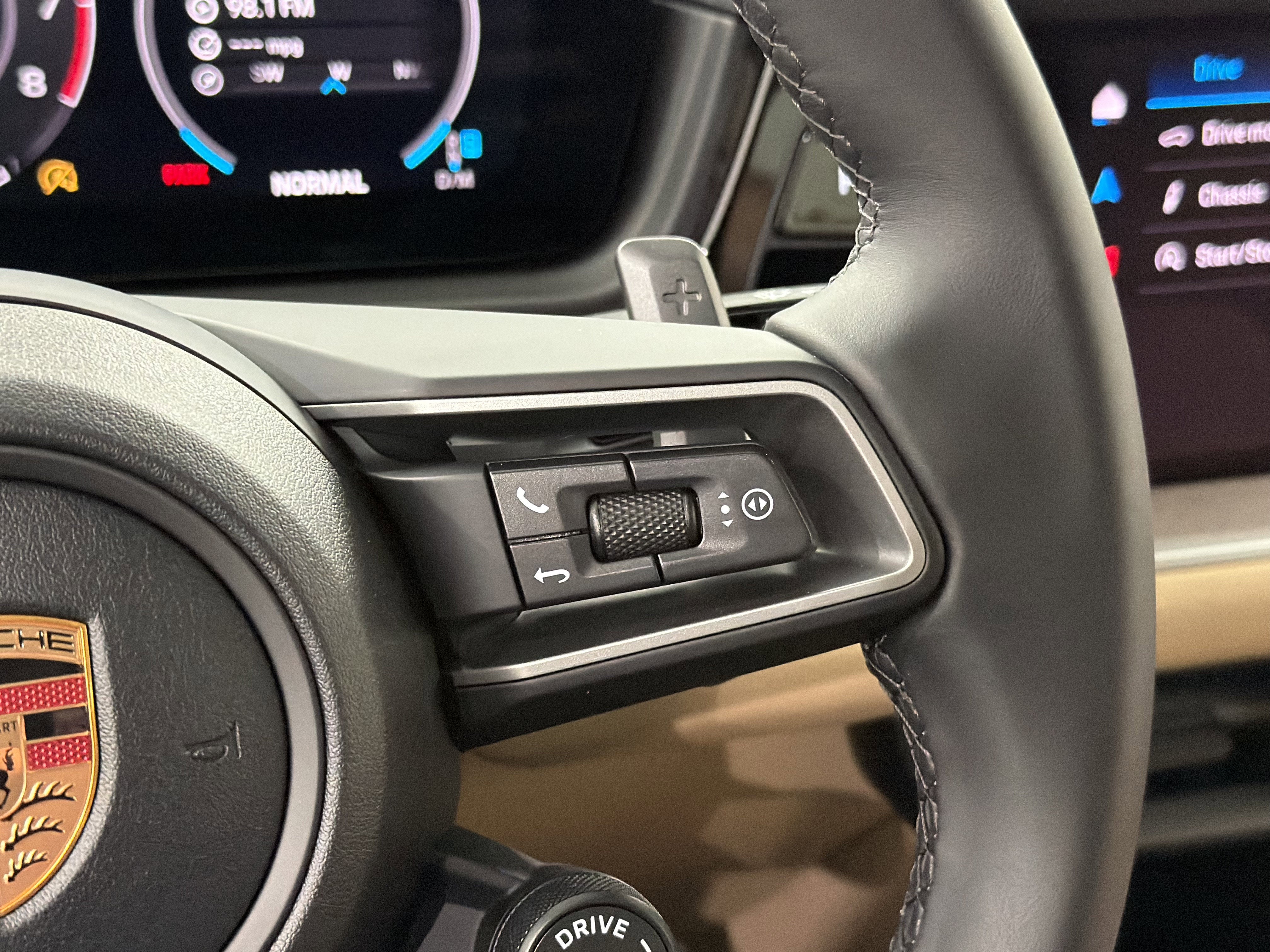 2026 Porsche Cayenne AWD