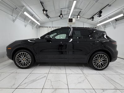 2023 Porsche Cayenne Platinum Edition