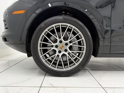 2023 Porsche Cayenne Platinum Edition