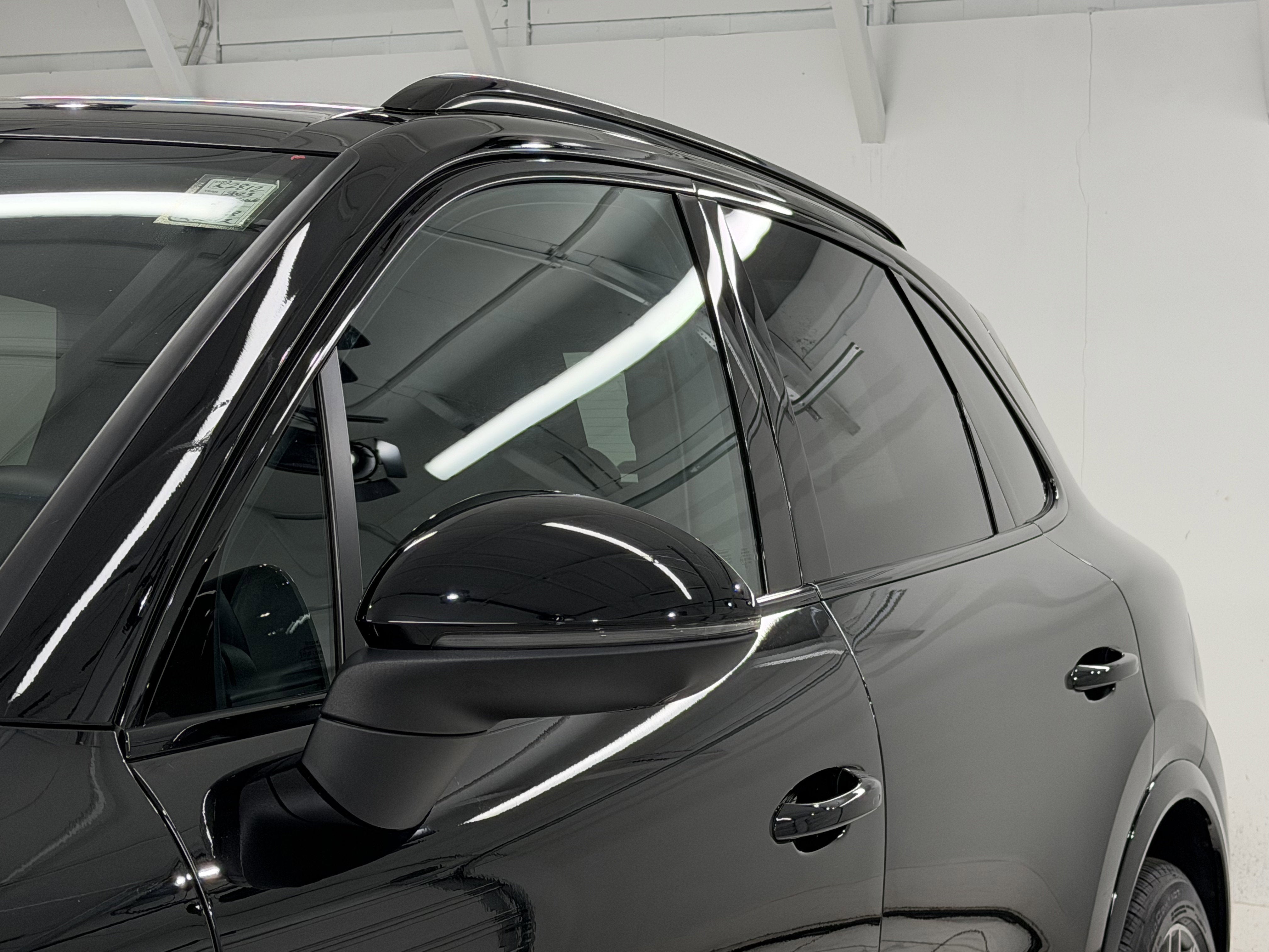 2023 Porsche Cayenne Platinum Edition