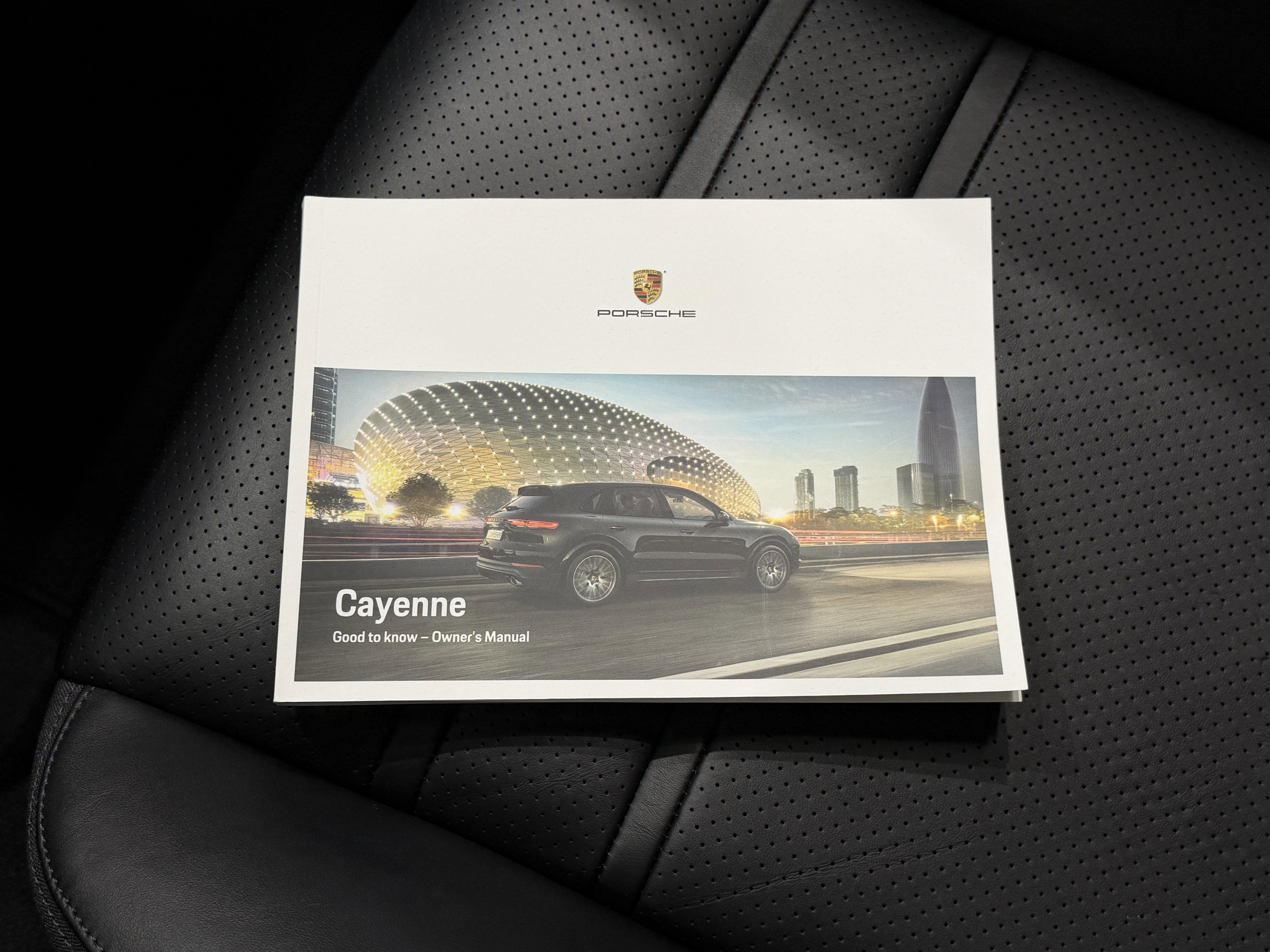 2023 Porsche Cayenne Platinum Edition