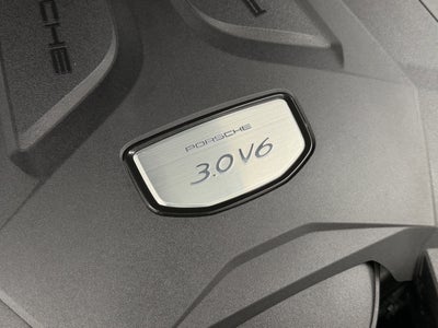 2023 Porsche Cayenne Platinum Edition