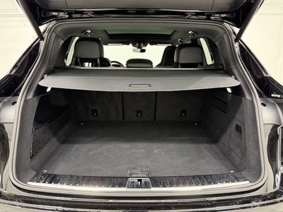 2023 Porsche Cayenne Platinum Edition