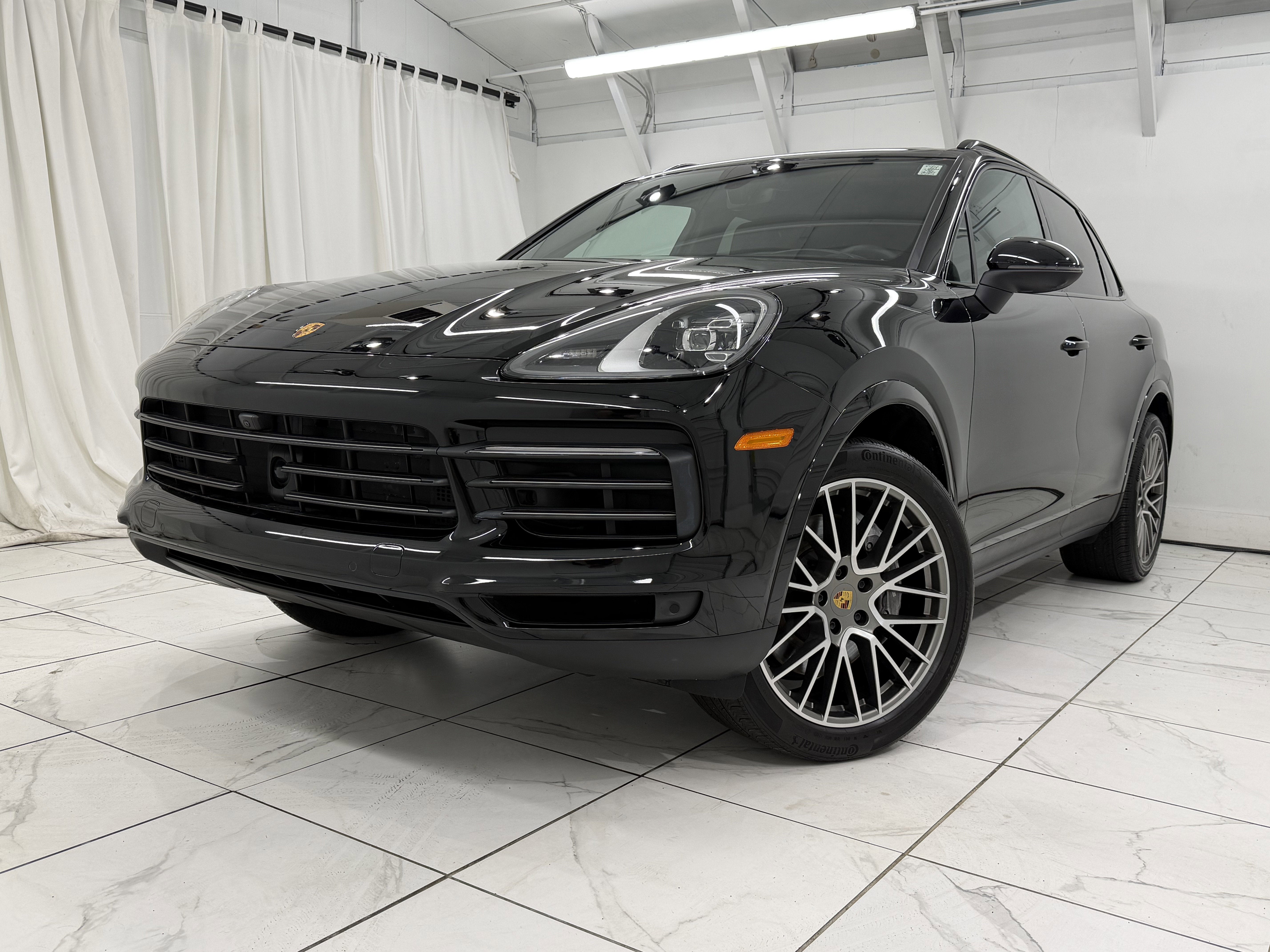 2023 Porsche Cayenne Platinum Edition