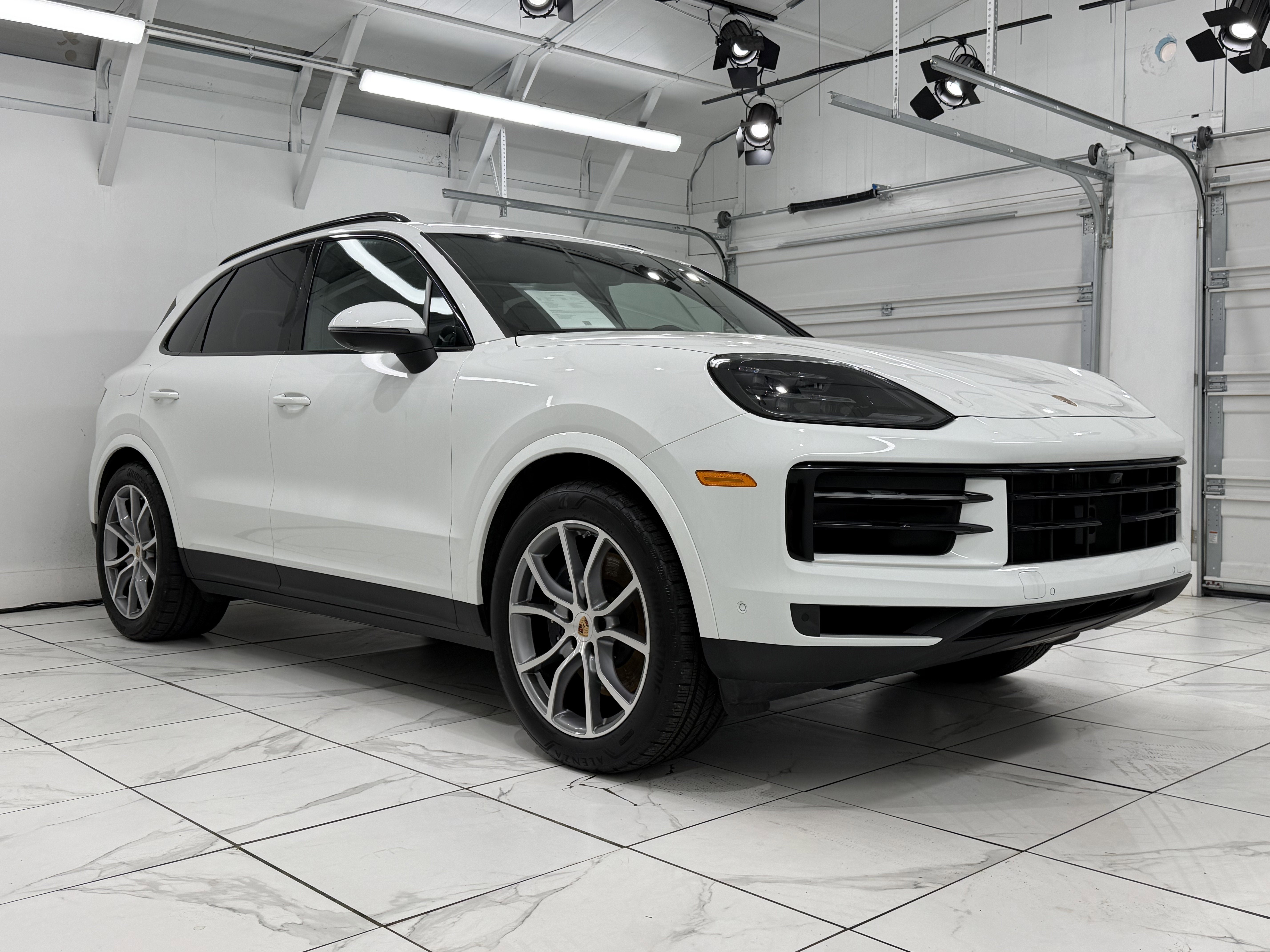 2025 Porsche Cayenne AWD